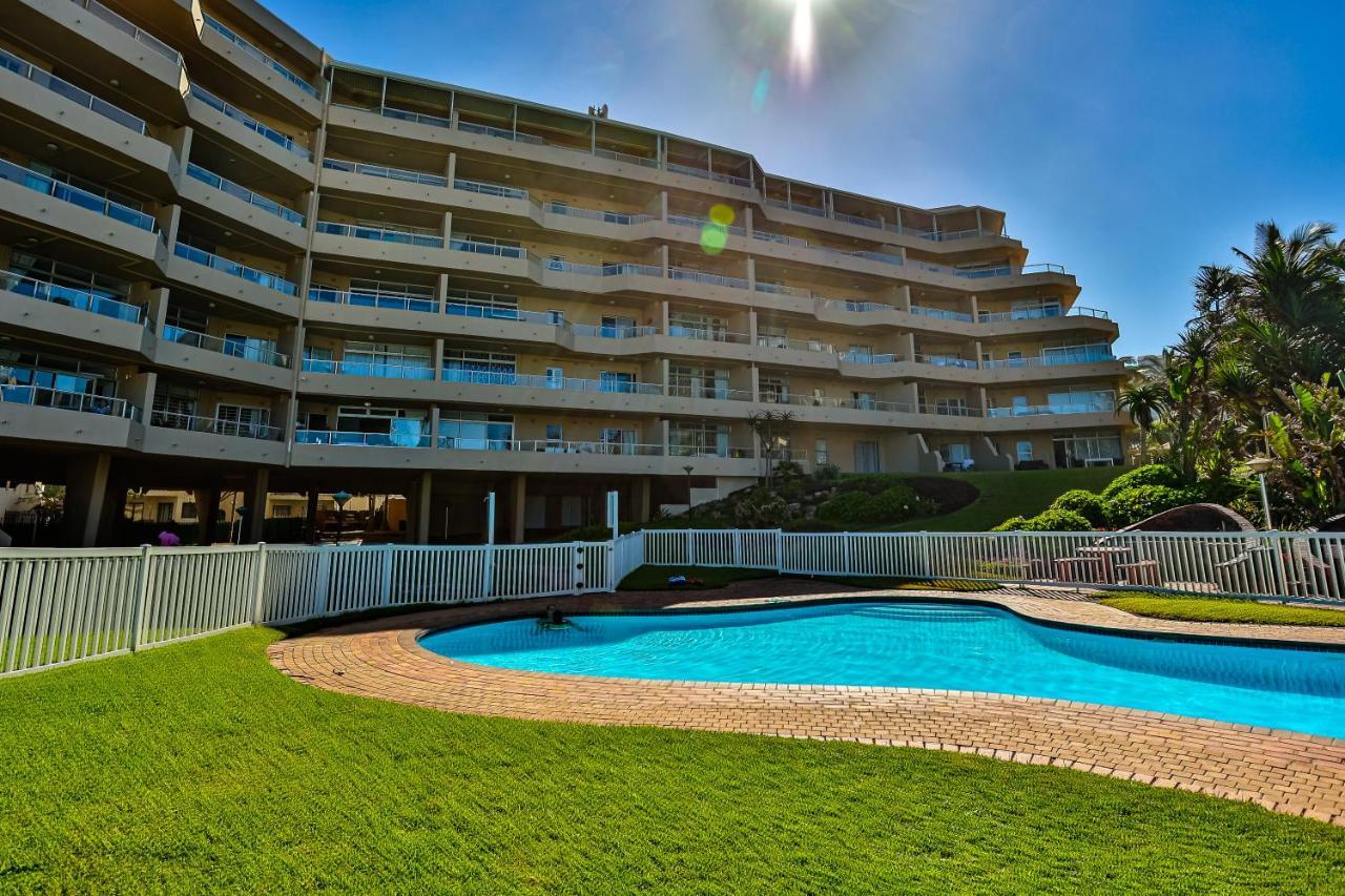 Sands Beach Breaks Beach Front Ballito Apartment Exterior photo