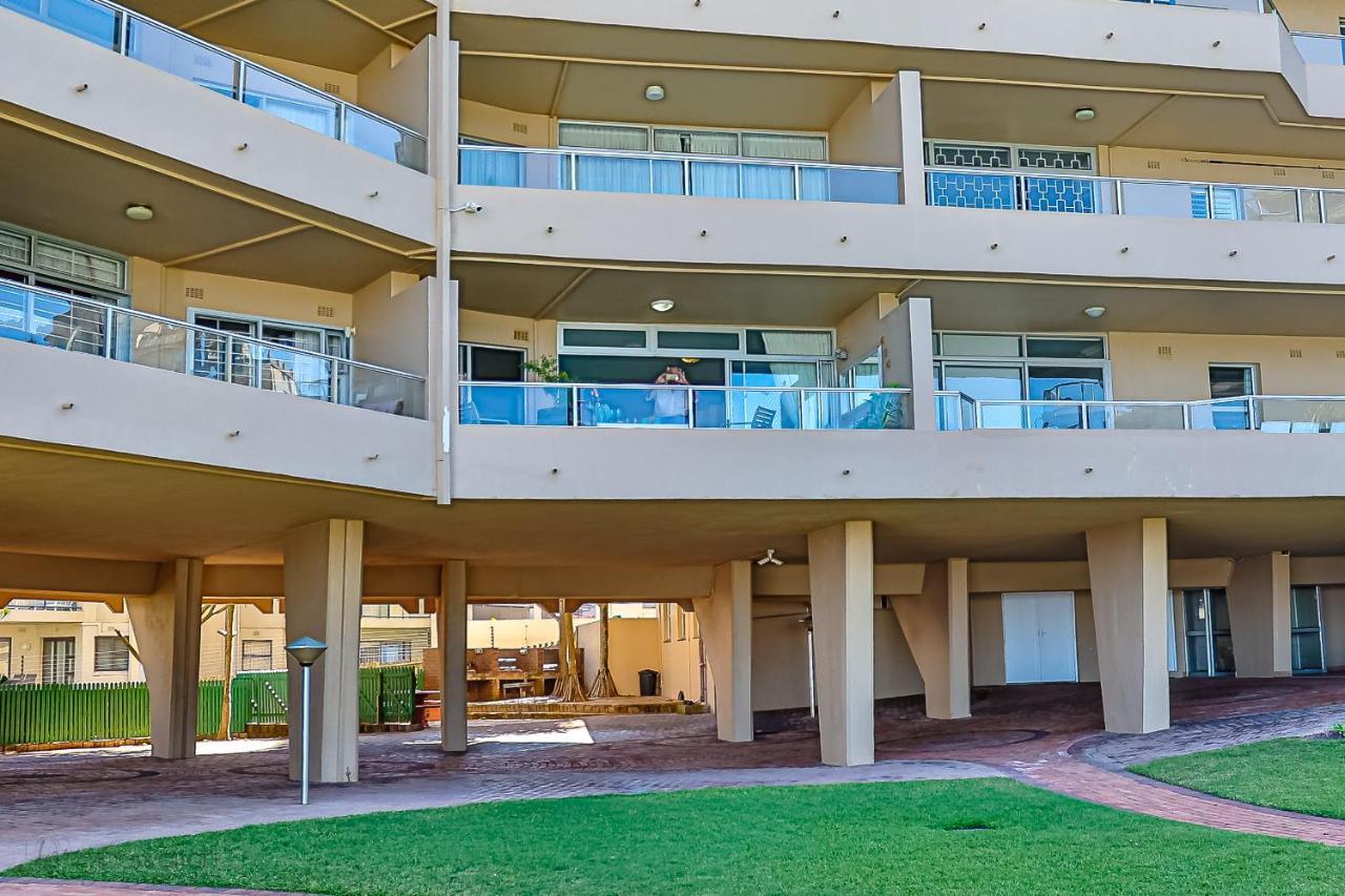 Sands Beach Breaks Beach Front Ballito Apartment Exterior photo