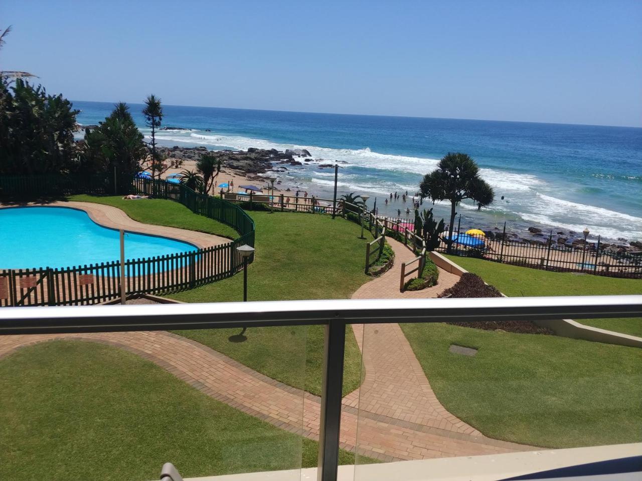 Sands Beach Breaks Beach Front Ballito Apartment Exterior photo