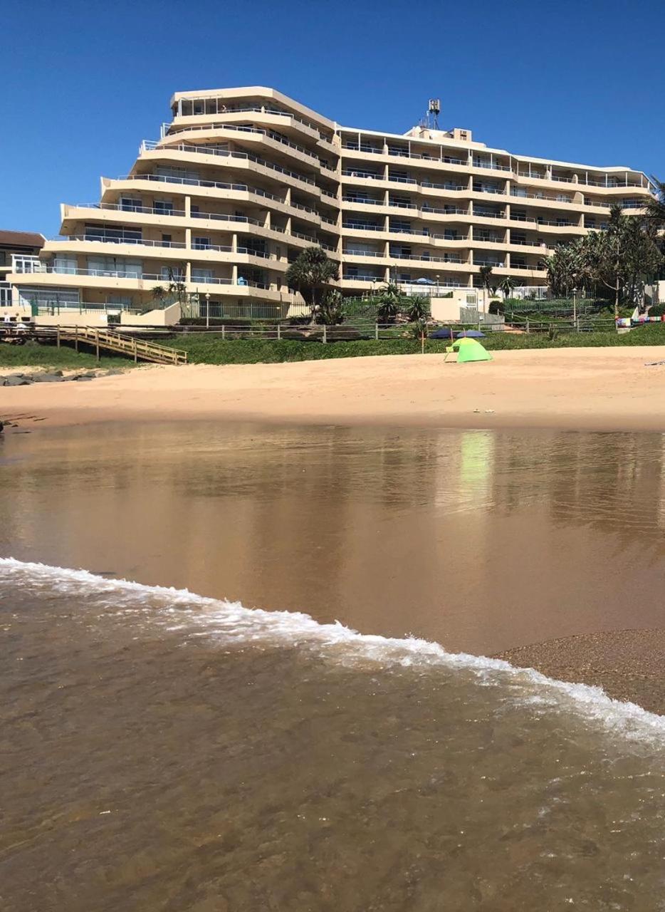 Sands Beach Breaks Beach Front Ballito Apartment Exterior photo